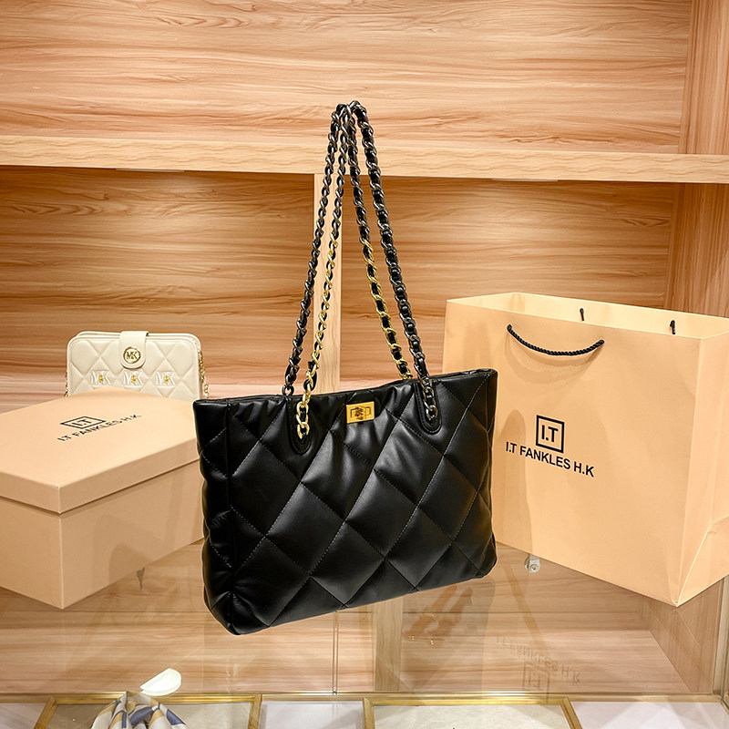 2026年ニューホンコンキルティングトートバッグ、本革チェー - Luxury Bags Hong Kong のレビューと価格