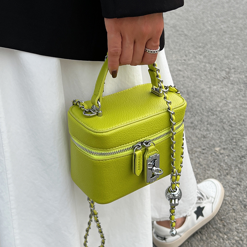 女性スクエアハンドバッグ 2026 夏のファッションチェーン - Luxury Bags Jacquemus のレビューと価格